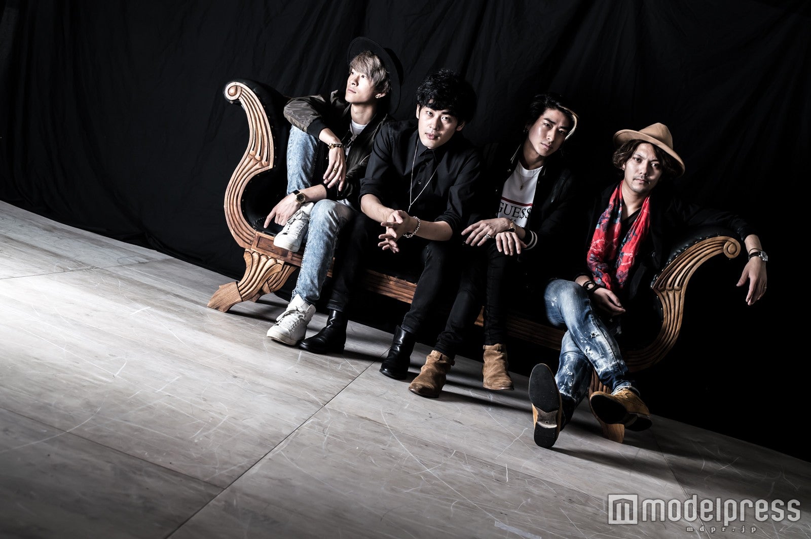 （左から）謙二、秋気、悠、兆志（C）モデルプレス