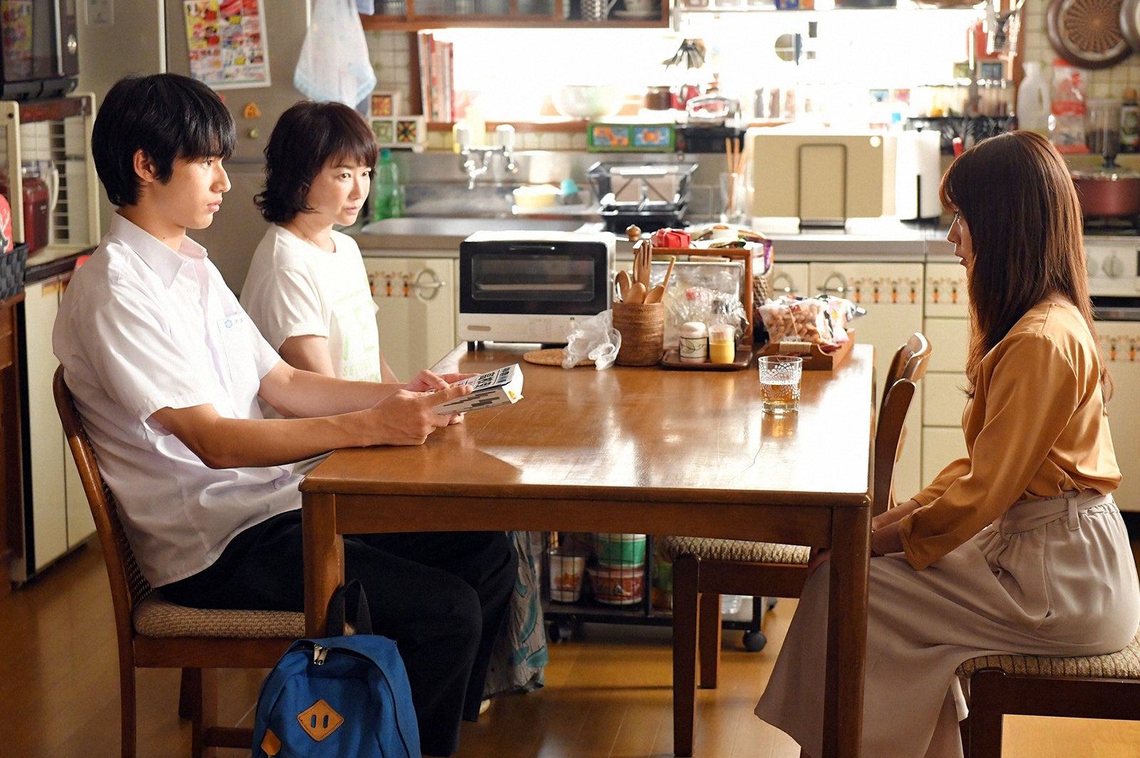 岡田健史、夏川結衣、有村架純／「中学聖日記」第4話より（C）TBS