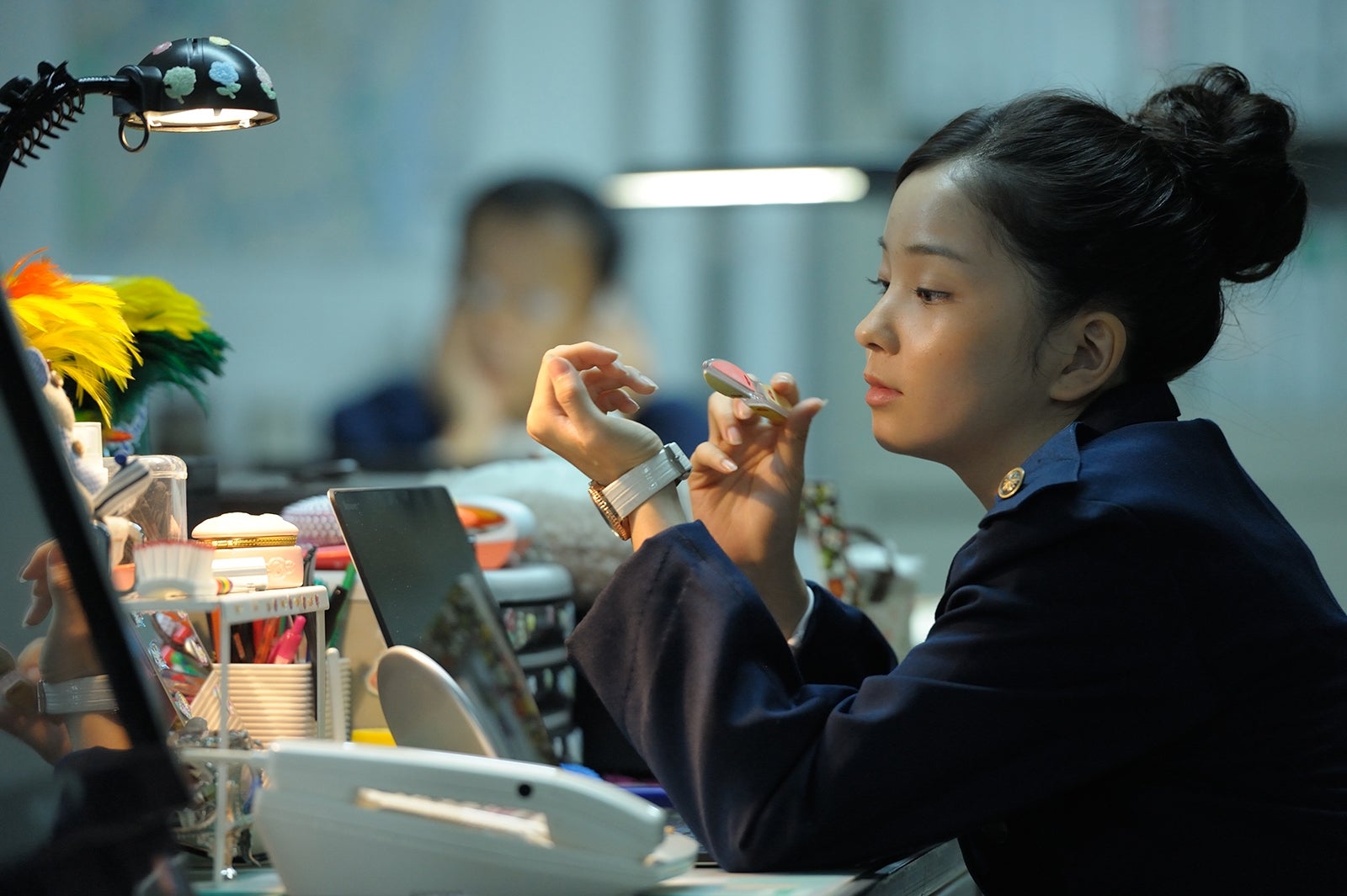 福地桃子「潜入捜査アイドル・刑事（デカ）ダンス」より（C）テレビ東京