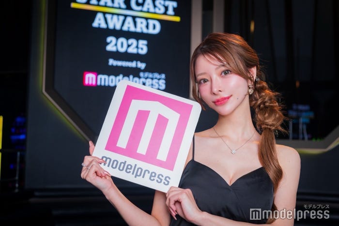 MONA(C)モデルプレス