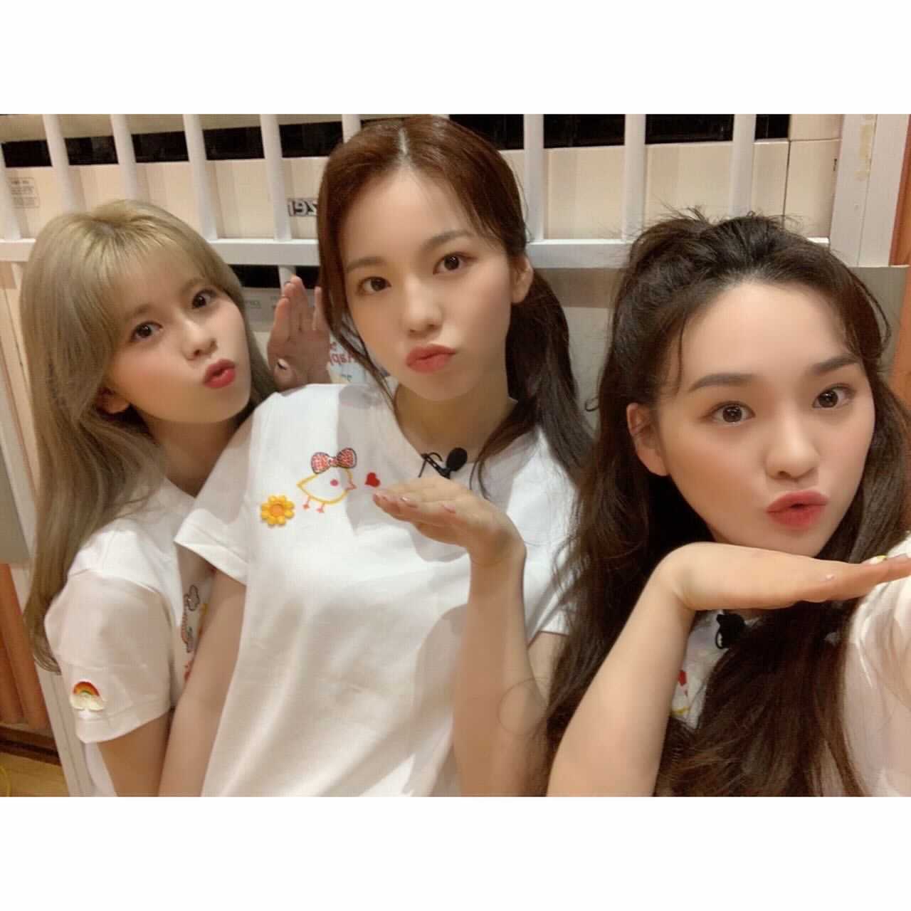 NiziUリク・リオ・アヤカ「ぴよこチーム」3ショット公開「可愛すぎ」「尊い」と反響