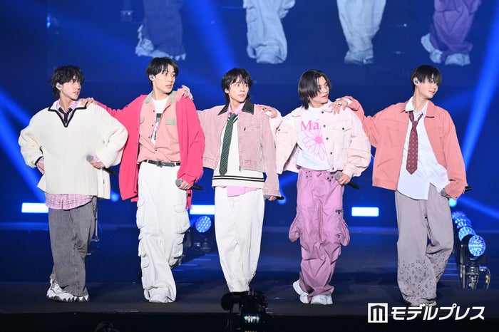 WILD BLUE、ピンク衣装姿が可愛い パフォーマンス中に「あけおめ」【TGCしずおか2025】