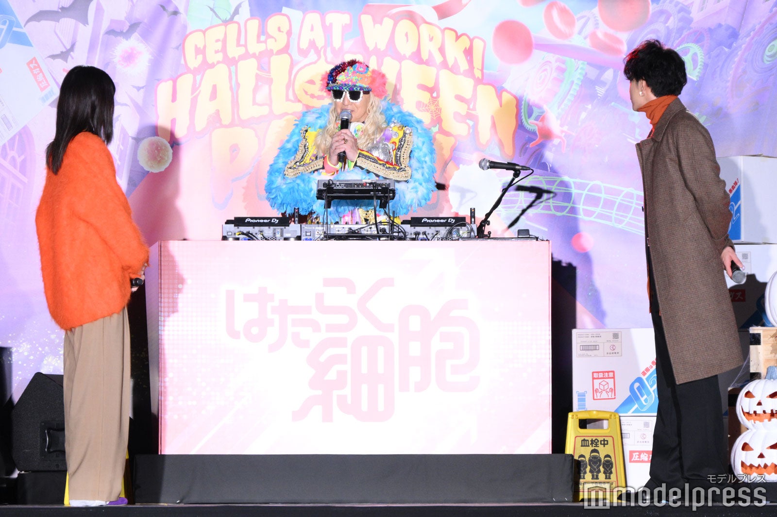 永野芽郁、DJ KOO、佐藤健（C）モデルプレス