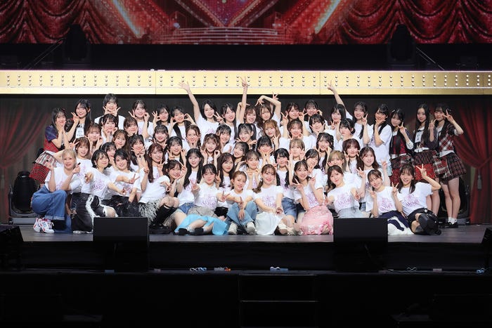 「AKB48 20th Year Live Tour 2025 in 日本武道館 〜あの頃、青春でした。これから、青春です〜」(C)AKB48