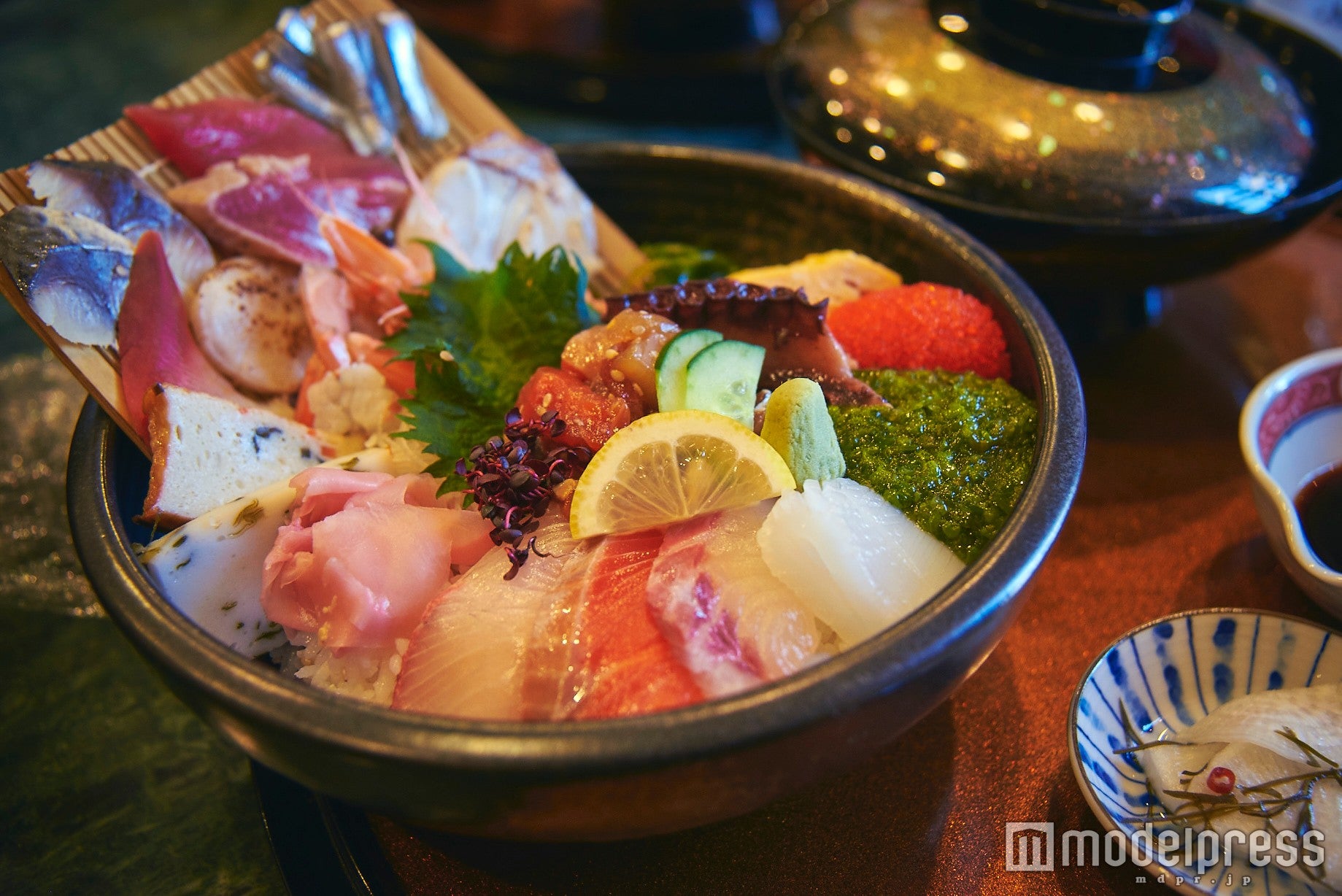 「とっとっと」不動の人気メニュー「漁人「極め」海鮮丼」1，890円