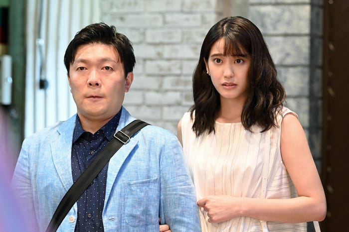 オラキオ、山崎紘菜(C)読売テレビ