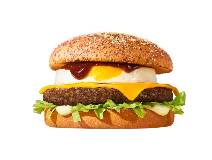 肉厚ビーフチーズロコモコ(提供写真)