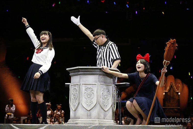 『AKB48グループ じゃんけん大会～拳で勝ち取れ！1／300ソロデビュー争奪戦～』（C）AKS