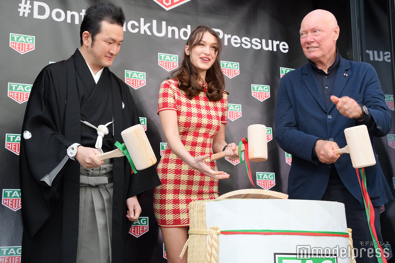 中村獅童、ベラ・ハディッド（C）モデルプレス