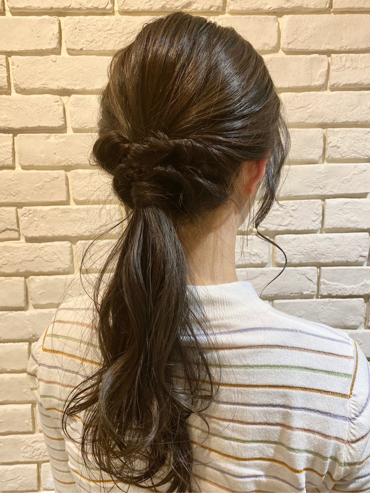 巻く時間がなくても大丈夫 ストレートヘアでもできる簡単ヘアアレンジ モデルプレス