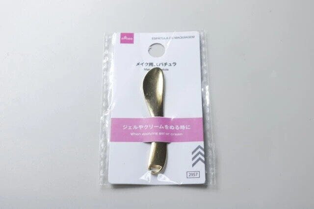 ダイソー　メイク用スパチュラ　パッケージ