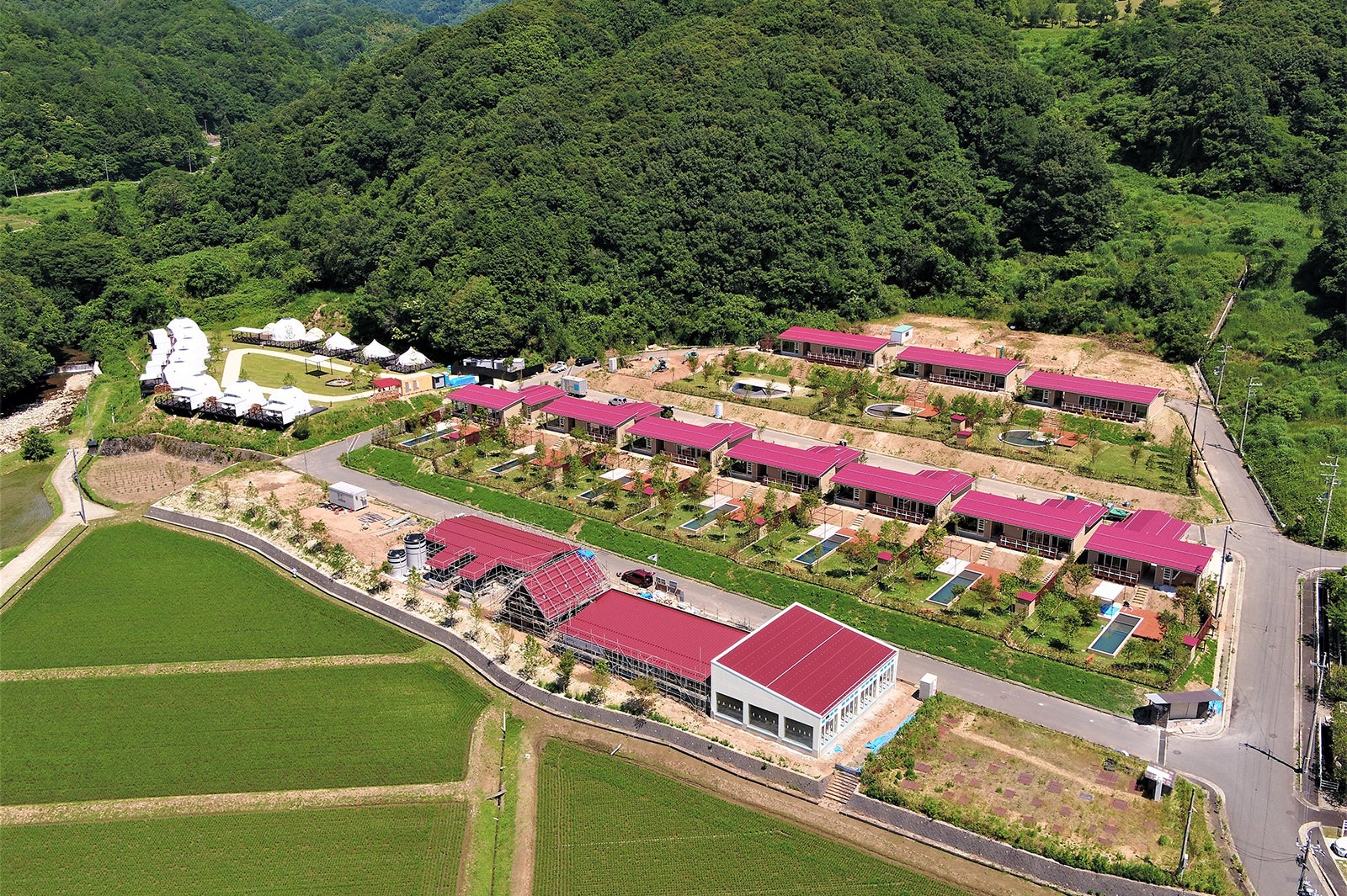 京都の新宿泊リゾート「シエナヒルズ」舟屋の遊び場を展開　BBQやSUPを体験