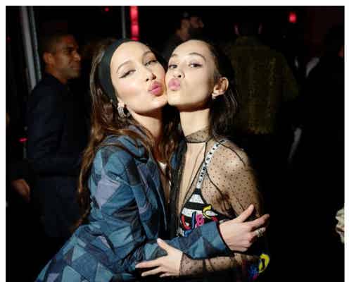 水原希子&ベラ・ハディッド、キス顔2ショット「姉妹みたい」「美の頂点」と世界が熱視線
