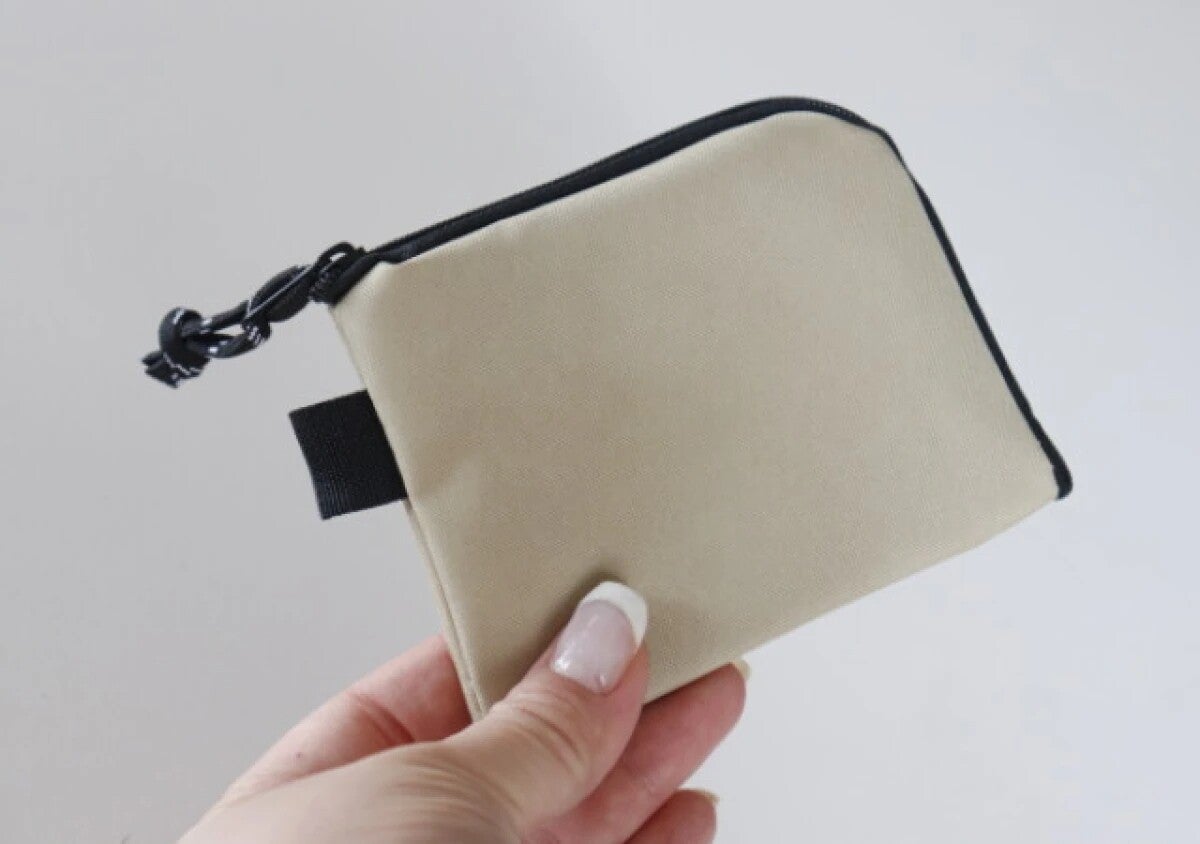 100均ですごい商品見つけた♡「普通の財布？」と思って舐めてました…買ってよかった優秀商品