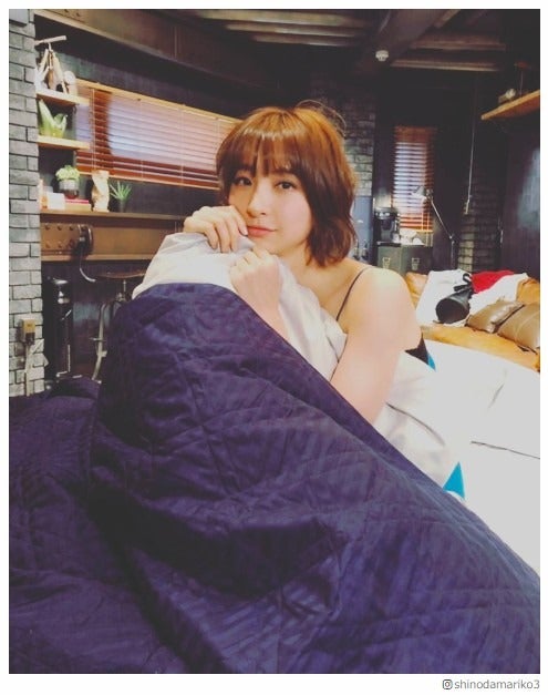 篠田麻里子、大胆肌見せショットに反響「色っぽい」