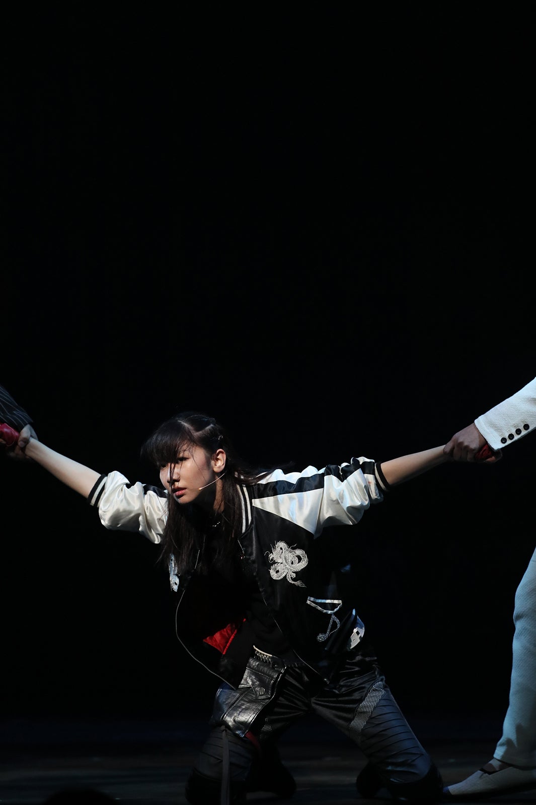 舞台「マジすか学園～Lost In The SuperMarket～」公開ゲネプロより（C）AKS