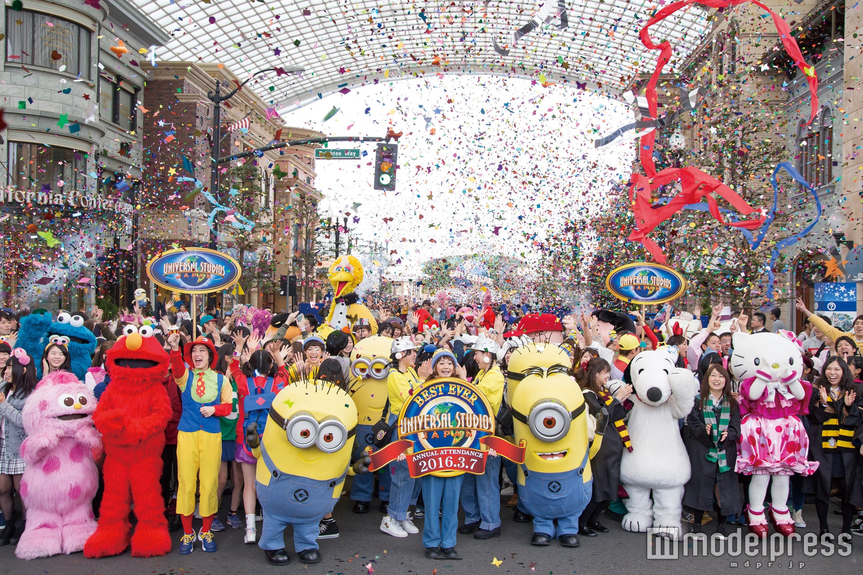 USJ、年間入場者数が過去最高を更新 ミニオンら人気キャラと盛大に祝福 - 女子旅プレス