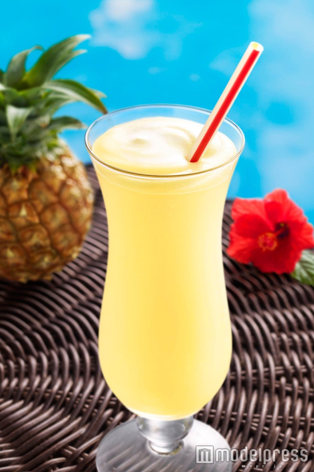 マックシェイクに夏限定“沖縄パイン”登場　パイナップル果汁の豊かな風味