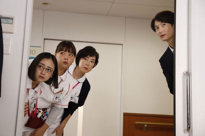 安達祐実、野呂佳代、寺島しのぶ、岡田将生「ザ・トラベルナース」第5話(C)テレビ朝日