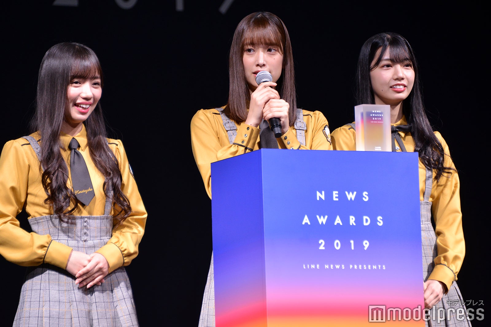 日向坂46（左から）齊藤京子、佐々木久美、高本彩花（C）モデルプレス
