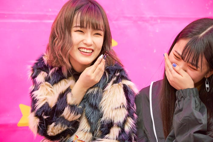 せいせい、ゆあてぃー/「Popteenカバーガール戦争」(C)AbemaTV