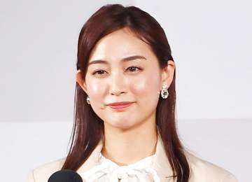 免許写真がもの凄く可愛い！新井恵理那アナ、SNSで運転免許公開 私服姿の写真に騒然「写真写りが綺麗」「バッチリ美女」「いーなー」 見事な写り