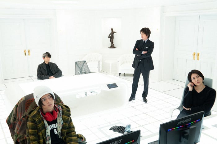 (左上から時計回りに)妻夫木聡、藤原竜也、松下奈緒、日向亘/「Get Ready!」第5話より(C)TBS