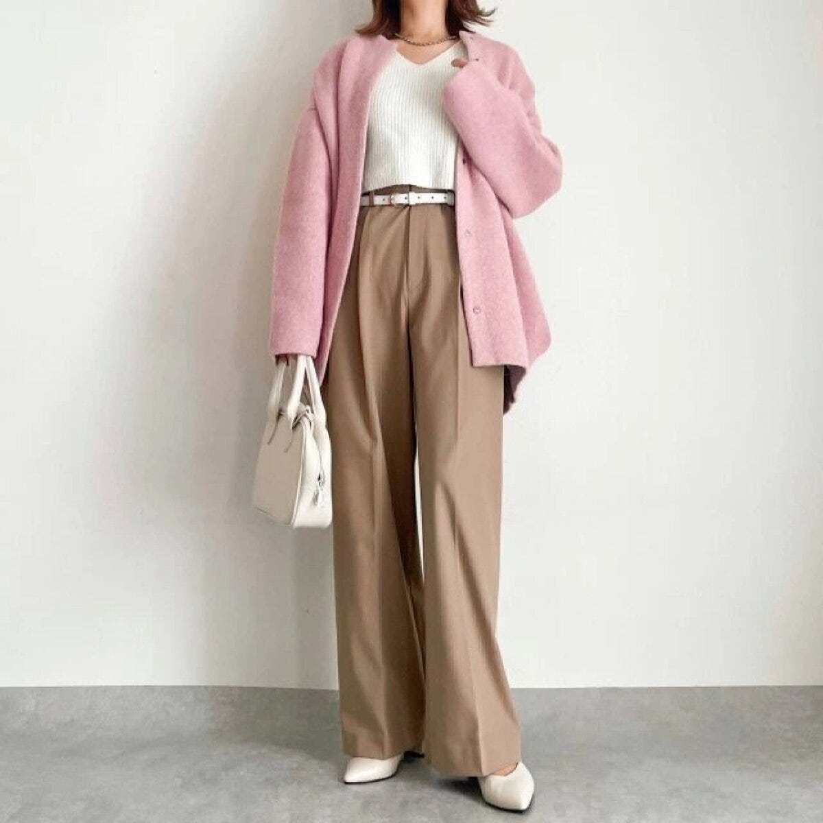 お手本コーデ 2025ユニクロ大人女性おすすめタックワイドパンツお手本コーデ