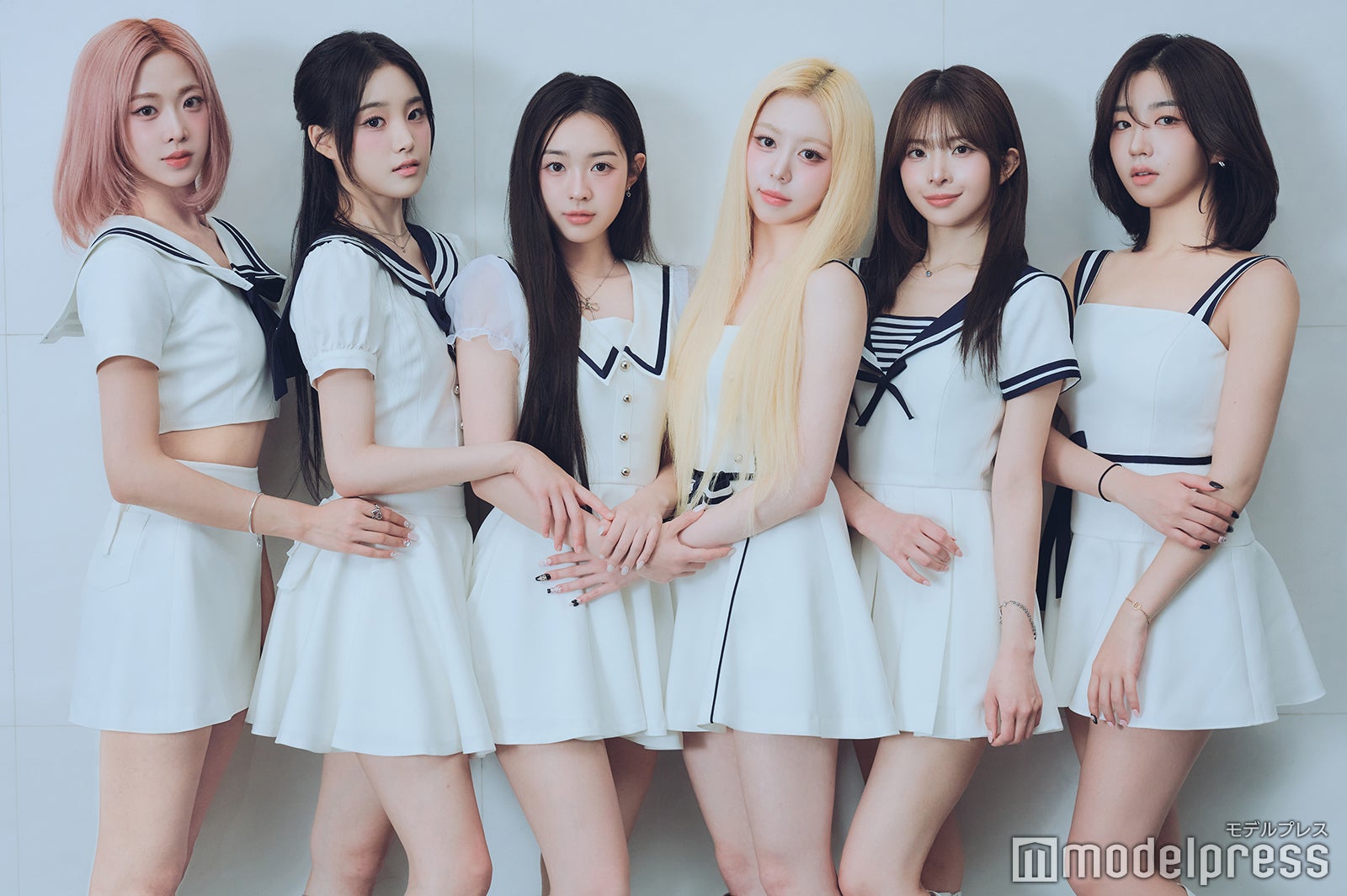 tripleS／ニエン、ジヨン、スミン、ヘリン、コトネ、ソヒョン（C）モデルプレス