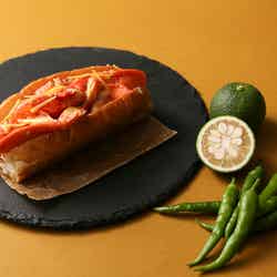 日本限定メニュー「柚子胡椒 ロブスターロール」1,000円/画像提供:フレーバーワークス