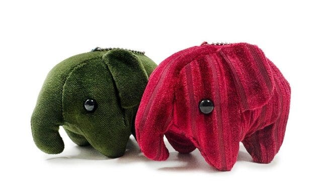 ドムドムバーガー コメダ珈琲店 おかげ庵 コラボ福袋 ドムドムバーガーとコメダ珈琲店・おかげ庵がコラボした限定どむぞうくん