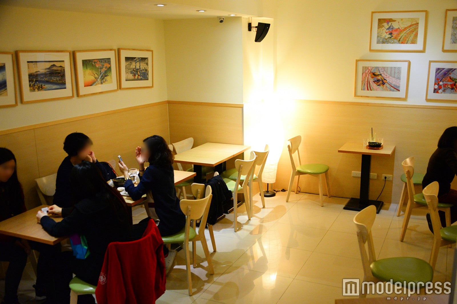 地下にも席あり（C）モデルプレス