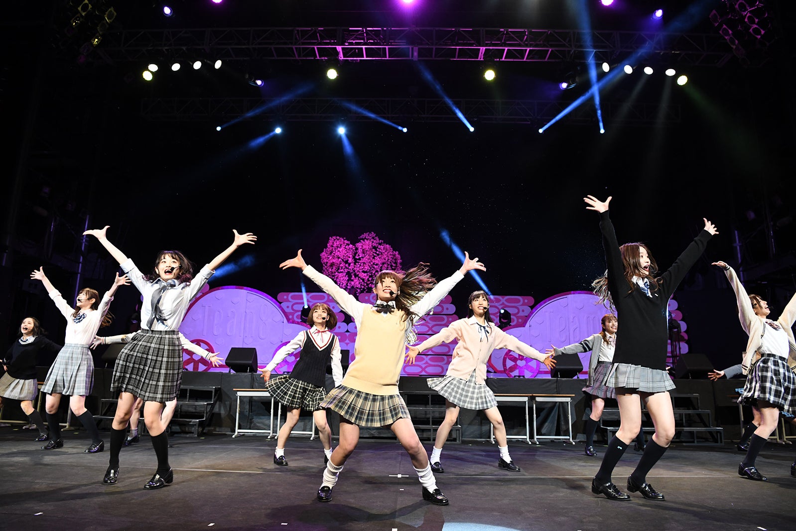 AKB48／4月13日夜公演の様子（C）AKS