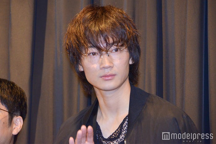 綾野剛 (C)モデルプレス