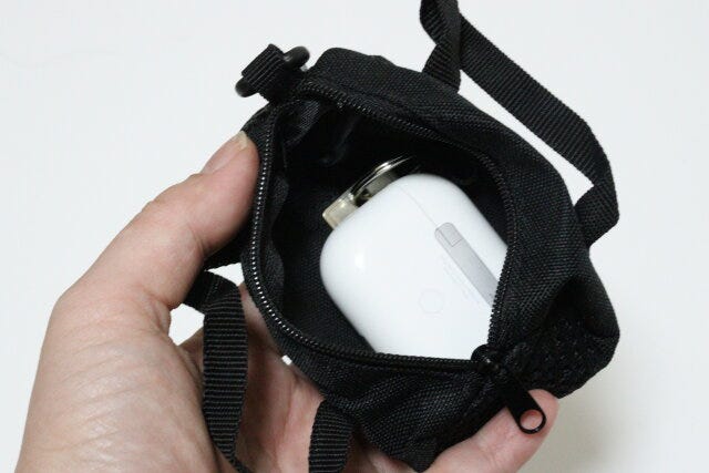 ダイソー　キーリング付ミニボストンバッグ　容量　サイズ感　Bluetoothイヤホン