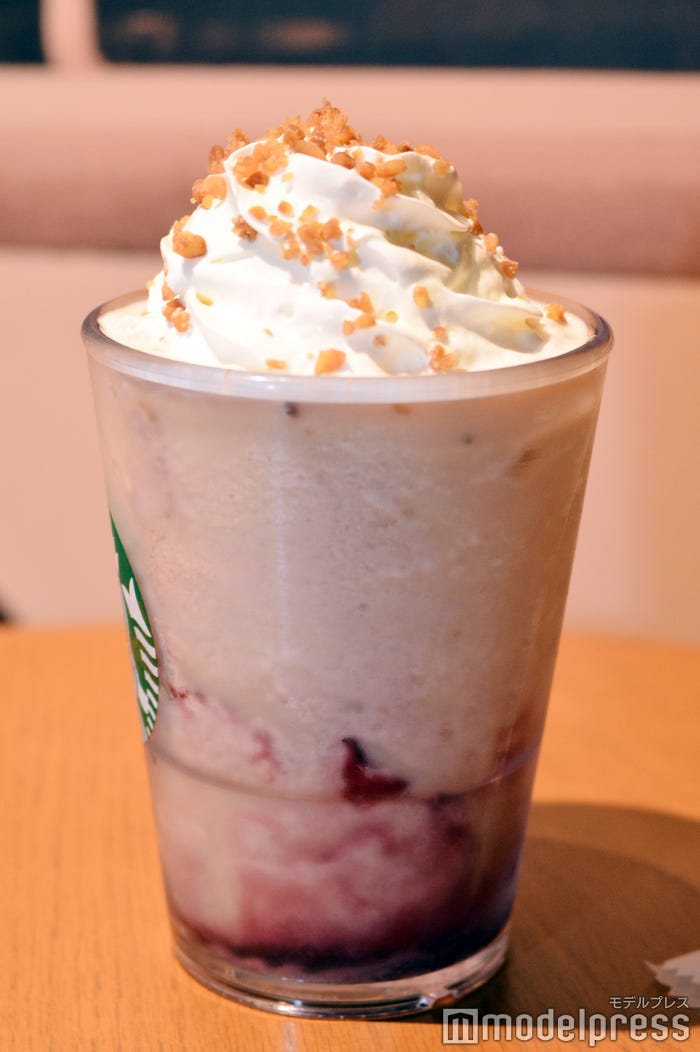 マローネ カシス フラペチーノ(C)モデルプレス