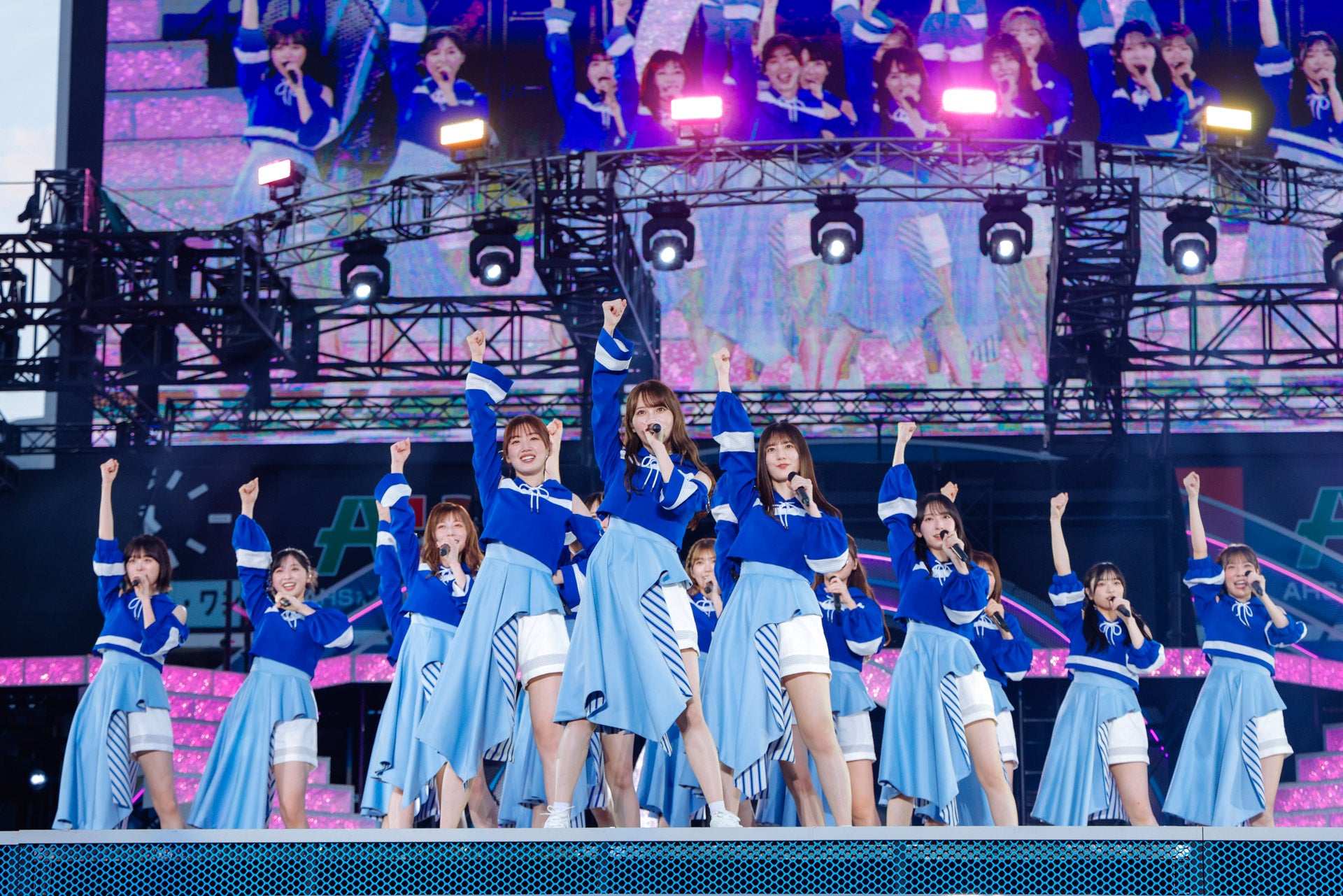 日向坂46 ひな誕祭スタジアムジャンパー （LIVE Blu-ray＆DVD