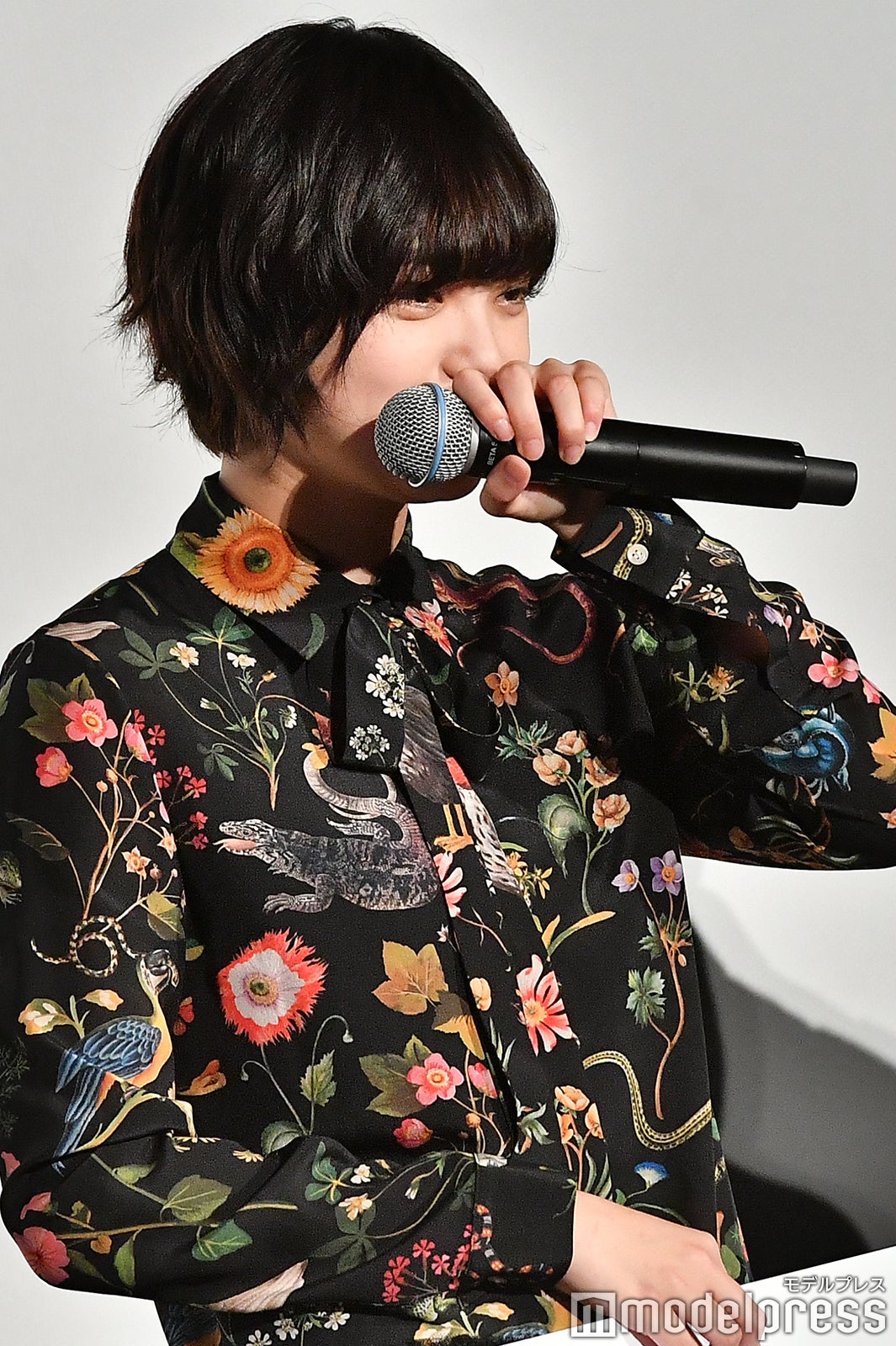 照れる平手友梨奈（キャロい） （C）モデルプレス