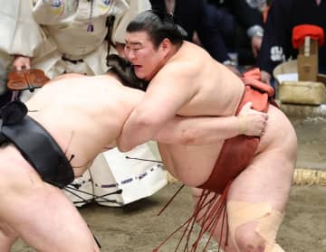 熱海富士は初Vならず落胆「甘くなかった」逆転の首投げに屈し「油断ですかねえ…」