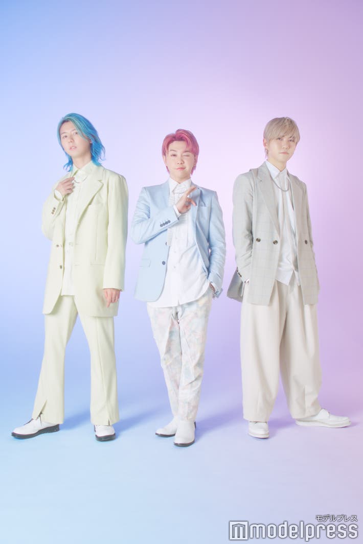 (C)モデルプレス