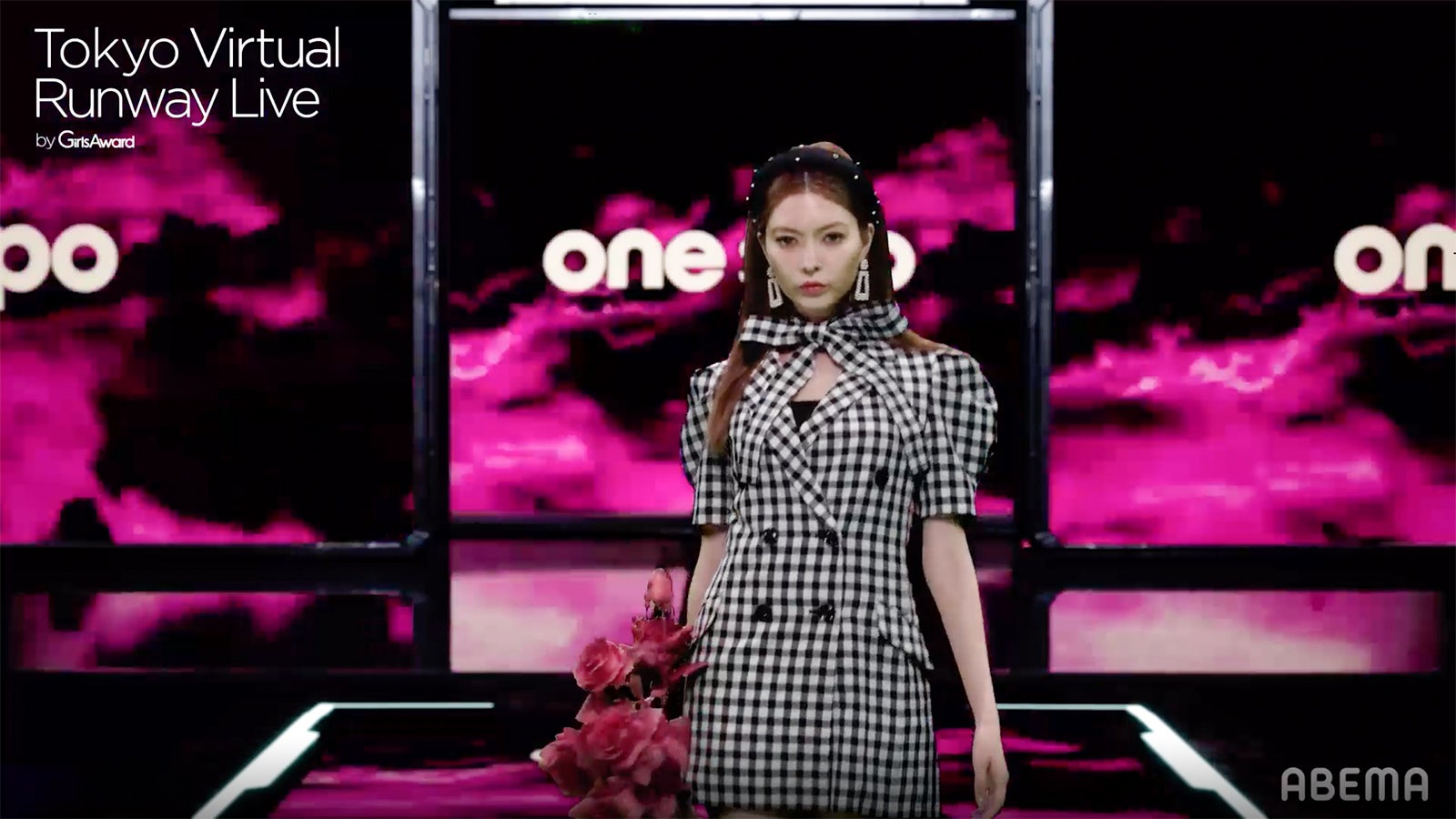 八木アリサ（C）Tokyo Virtual Runway Live by GirlsAward （C）AbemaTV, Inc.