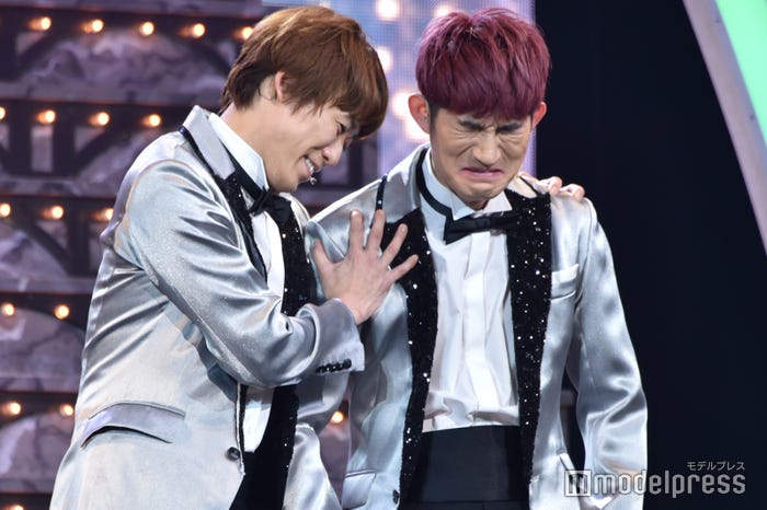 最後の「SHOCK」に感極まる様子の越岡裕貴、松崎祐介(C)モデルプレス