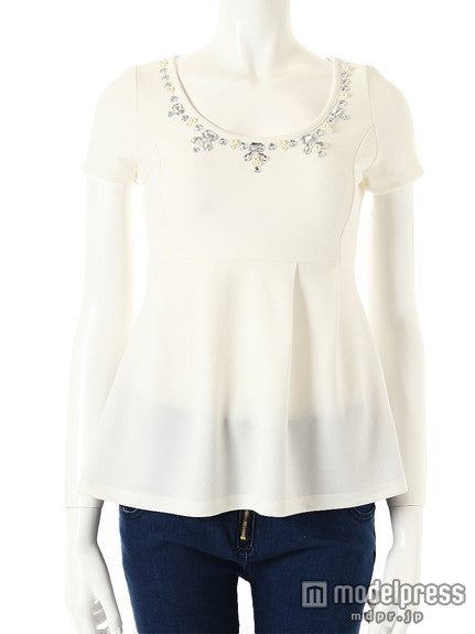 ビジューぺプラムチュニック「fifth」3,013円(税込)