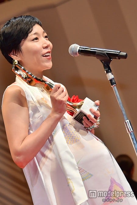 安藤桃子氏