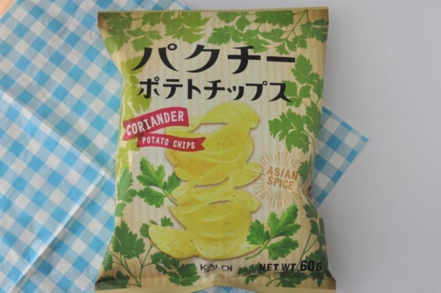カルディ「パクチーポテトチップス」パッケージ