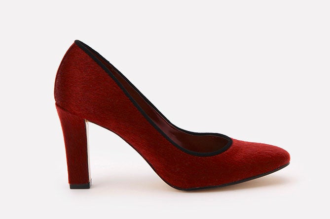 ベーシックカバードパンプス「CHARLES & KEITH」3,510円（税込）／画像提供：CHARLES & KEITH OFFICIAL ONLINE STORE