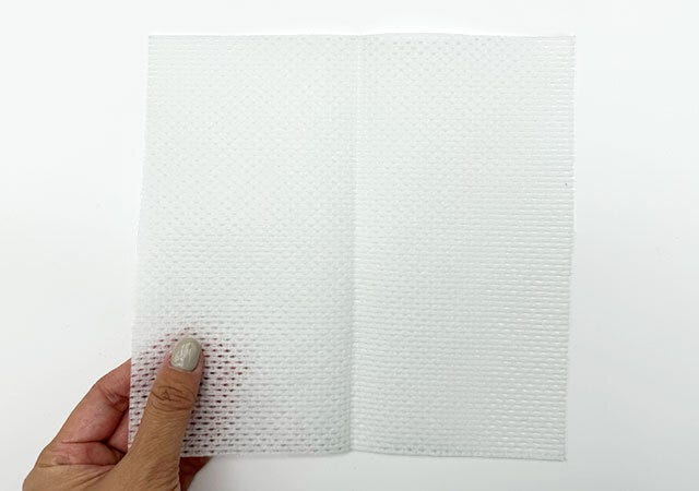 水で泡立つキッチンクロス（洗剤付、15枚）　サイズ感