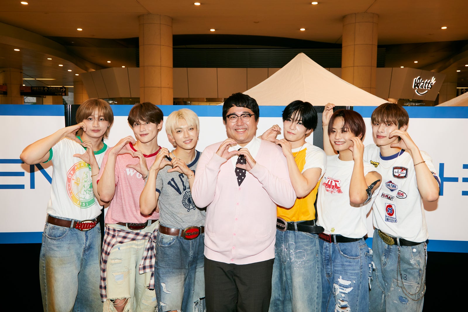 DXTEEN、汐留でリリイベ開催 スペシャルゲスト＆特製ラブリーケーキも登場【両片想い】