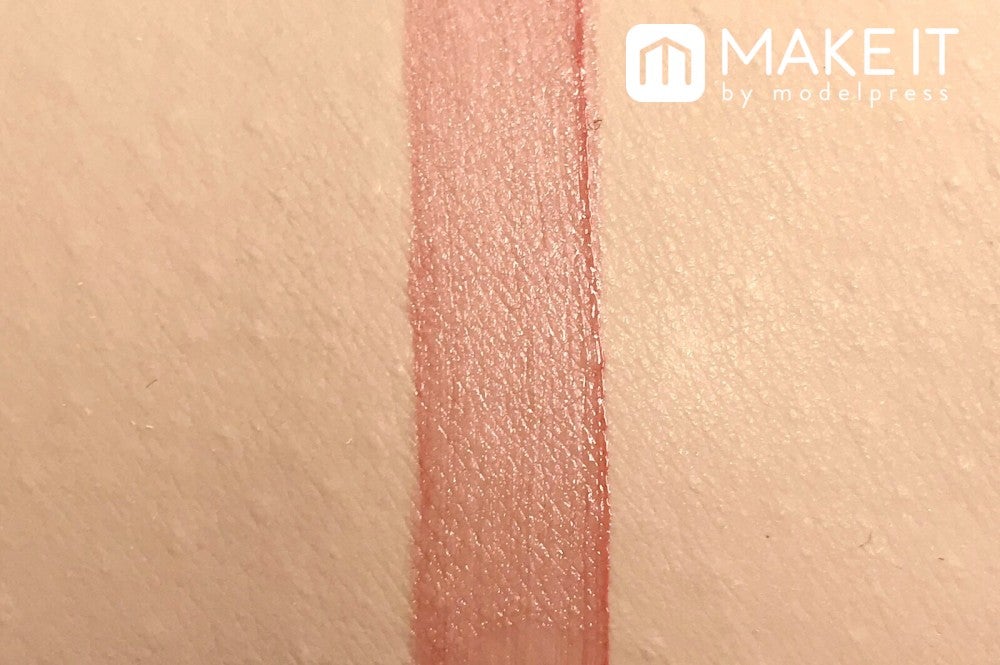 【エテュセ】「クリーミークレヨンリップ」“OR1” (C)メイクイット