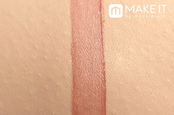 【エテュセ】「クリーミークレヨンリップ」“OR1” (C)メイクイット